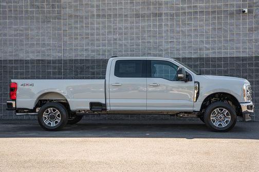 Avalanche 2026 Ford F-250 Lariat