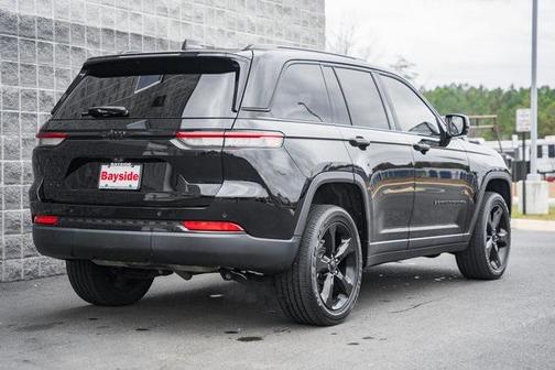 2022 Jeep Grand Cherokee Altitude