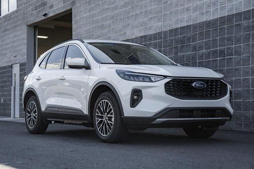 2025 Ford Escape PHEV SE