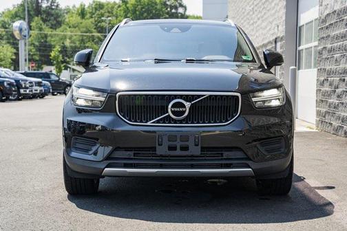 2019 Volvo XC40 T5 Momentum