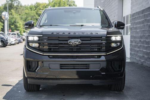 Agate Black Metallic 2026 Ford Expedition Platinum
