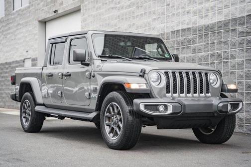 2021 Jeep Gladiator Overland