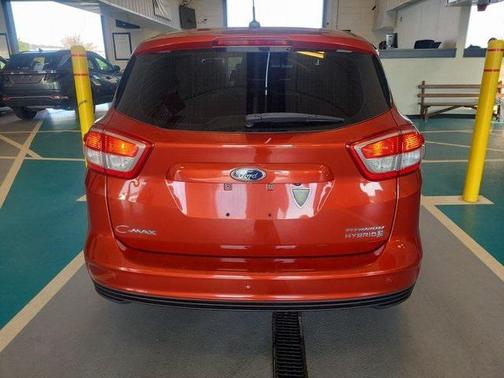 2018 Ford C-Max Hybrid Titanium