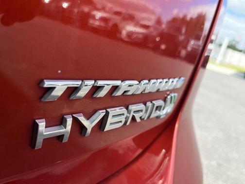 2018 Ford C-Max Hybrid Titanium