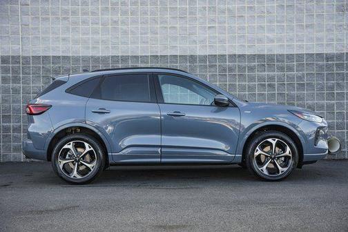 2026 Ford Escape ST-Line Elite
