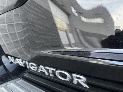2016 Lincoln Navigator Select