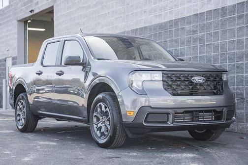 Carbonized Gray Metallic 2026 Ford Maverick XLT