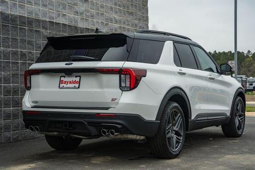 Star White Metallic Tri-Coat 2026 Ford Explorer ST