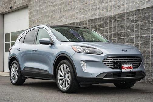 2022 Ford Escape Titanium