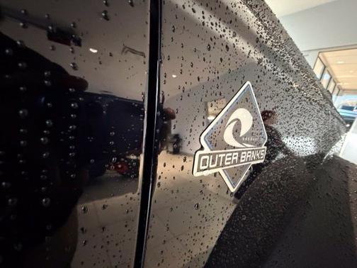 Shadow Black 2026 Ford Bronco Base