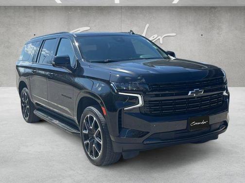 2023 Chevrolet Suburban RST