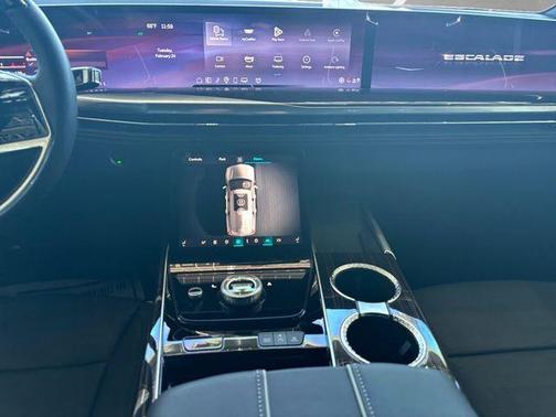 2025 Cadillac Escalade Premium Luxury