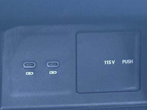 2022 Volkswagen Atlas 2.0T SE w/Technology