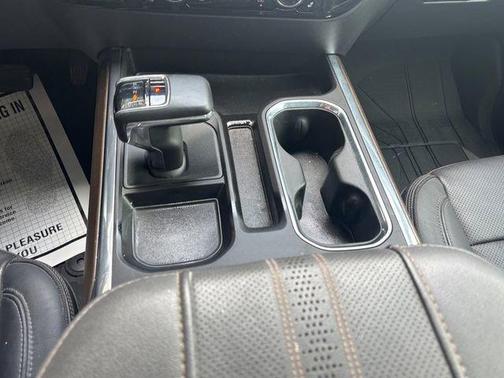 Dark Ash Metallic 2024 Chevrolet Silverado 1500 High Country