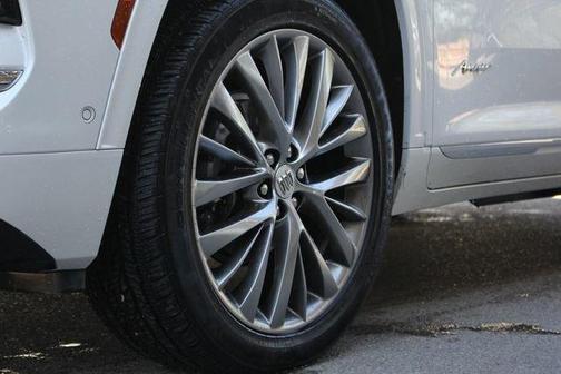 2025 Buick Enclave Avenir