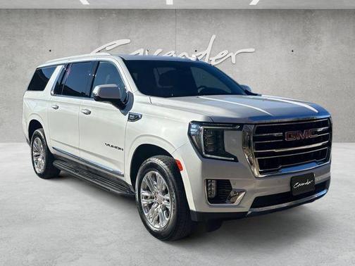 2023 GMC Yukon XL SLT