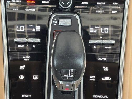 Blue 2018 Porsche Panamera 4