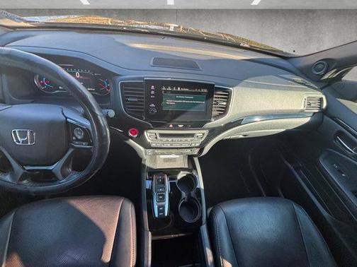 2022 Honda Pilot Black Edition