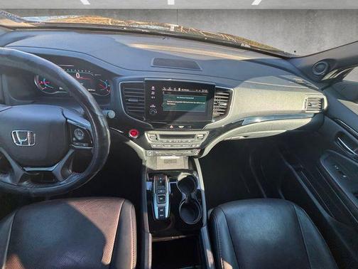 2022 Honda Pilot Black Edition