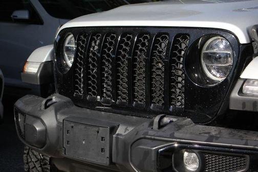 2022 Jeep Gladiator Sport
