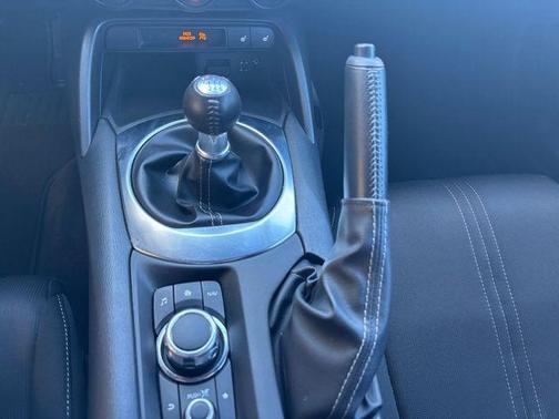 2023 Mazda MX-5 Miata Club