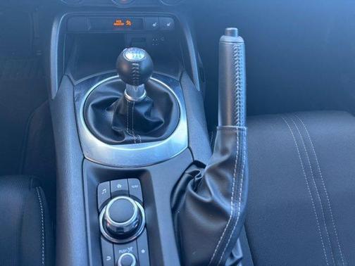 2023 Mazda MX-5 Miata Club