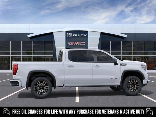 2025 GMC Sierra 1500 AT4