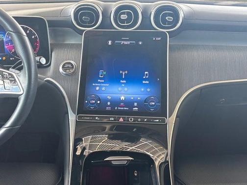 Polar White 2024 Mercedes-Benz GLC 300 Base