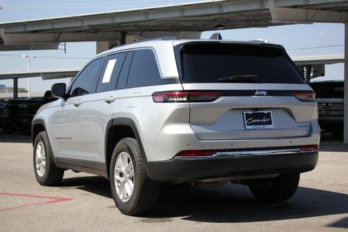 2023 Jeep Grand Cherokee Laredo