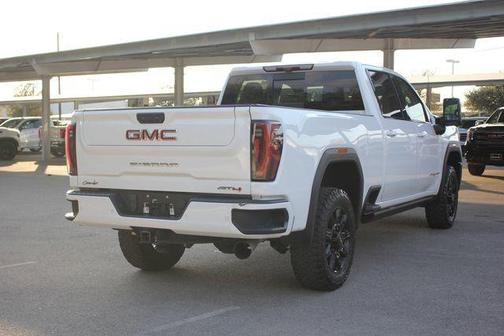 2024 GMC Sierra 2500 AT4