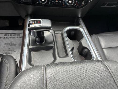 Onyx Black 2023 GMC Sierra 1500 SLT