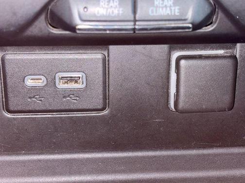 2021 GMC Yukon XL SLE