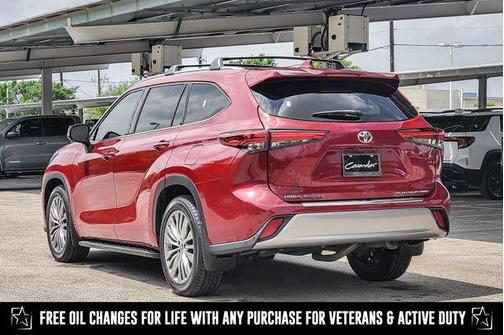 2022 Toyota Highlander Platinum