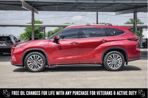 2022 Toyota Highlander Platinum
