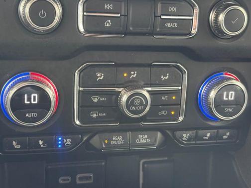 Frost 2024 GMC Yukon XL SLT