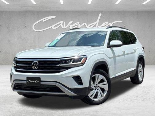 Pure White 2023 Volkswagen Atlas 2.0T SE w/Technology