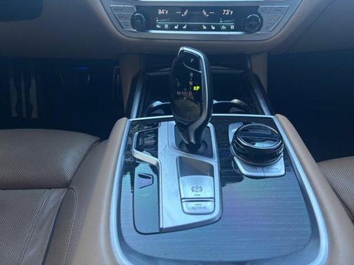 2022 BMW 750 i xDrive