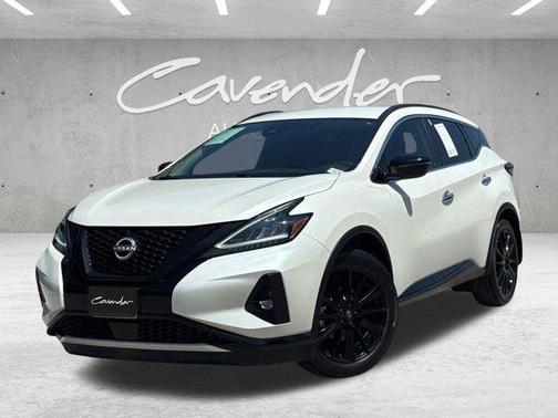 White 2023 Nissan Murano SV
