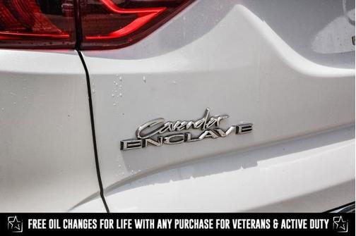 2022 Buick Enclave Essence