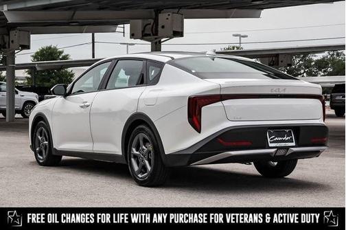 2025 Kia K4 LXS