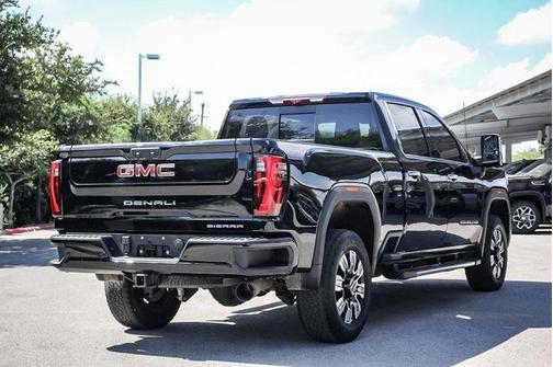 2025 GMC Sierra 2500 Denali