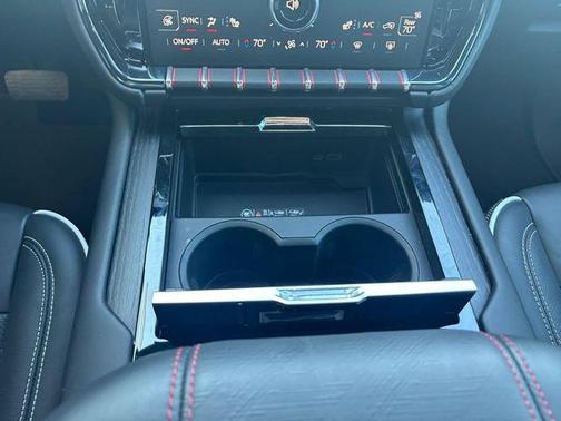 2025 GMC Yukon XL AT4 Ultimate