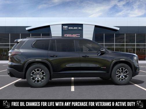 2025 GMC Acadia AT4