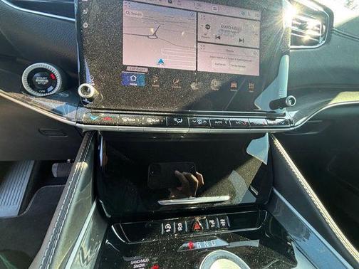 2024 Jeep Wagoneer Base