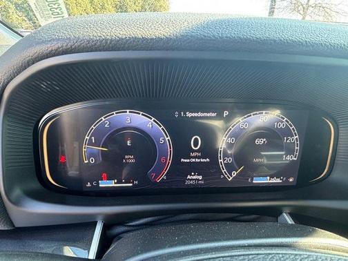 2024 Jeep Wagoneer Base