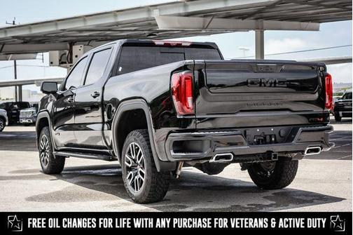 2022 GMC Sierra 1500 AT4