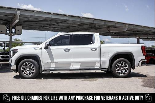 2025 GMC Sierra 1500 SLT