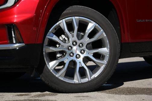 2024 GMC Acadia Denali