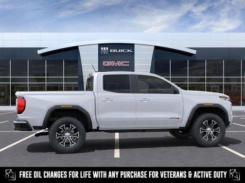 2025 GMC Canyon AT4
