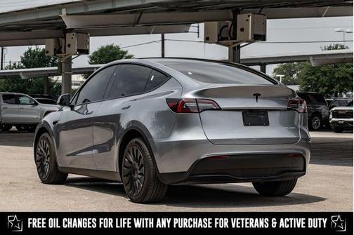 2024 Tesla Model Y Long Range